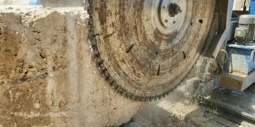 洞石 特写@1.5x.webp