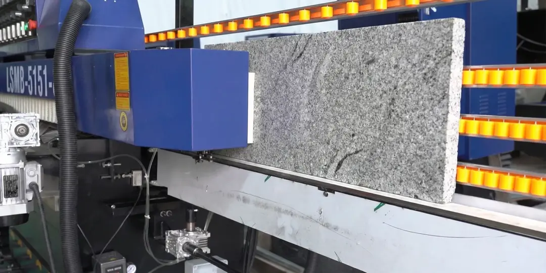 花岗岩特写 (2)@1.5x.webp