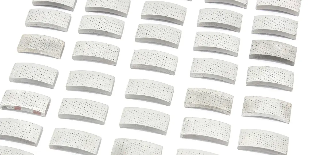 3.Stable Through‑Rebar Coring@1.5x.webp