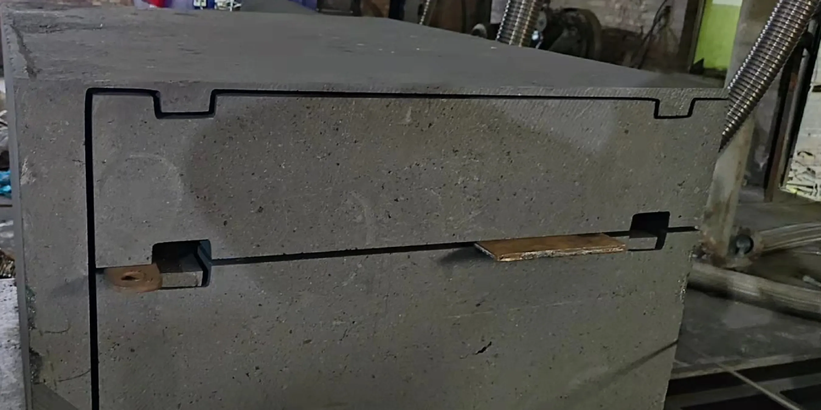 CNC Wire Saw Cutting Case Study for Large Graphite Blocks (4).webp