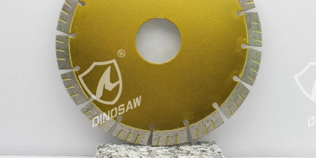 DINOSAW Segmented Diamond Cutting Disc for Concrete & Masonry (13)@1.5x.webp