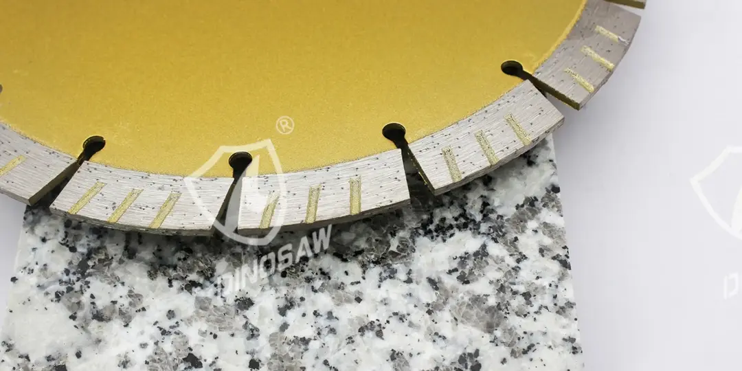 DINOSAW Segmented Diamond Cutting Disc for Concrete & Masonry (15)@1.5x.webp