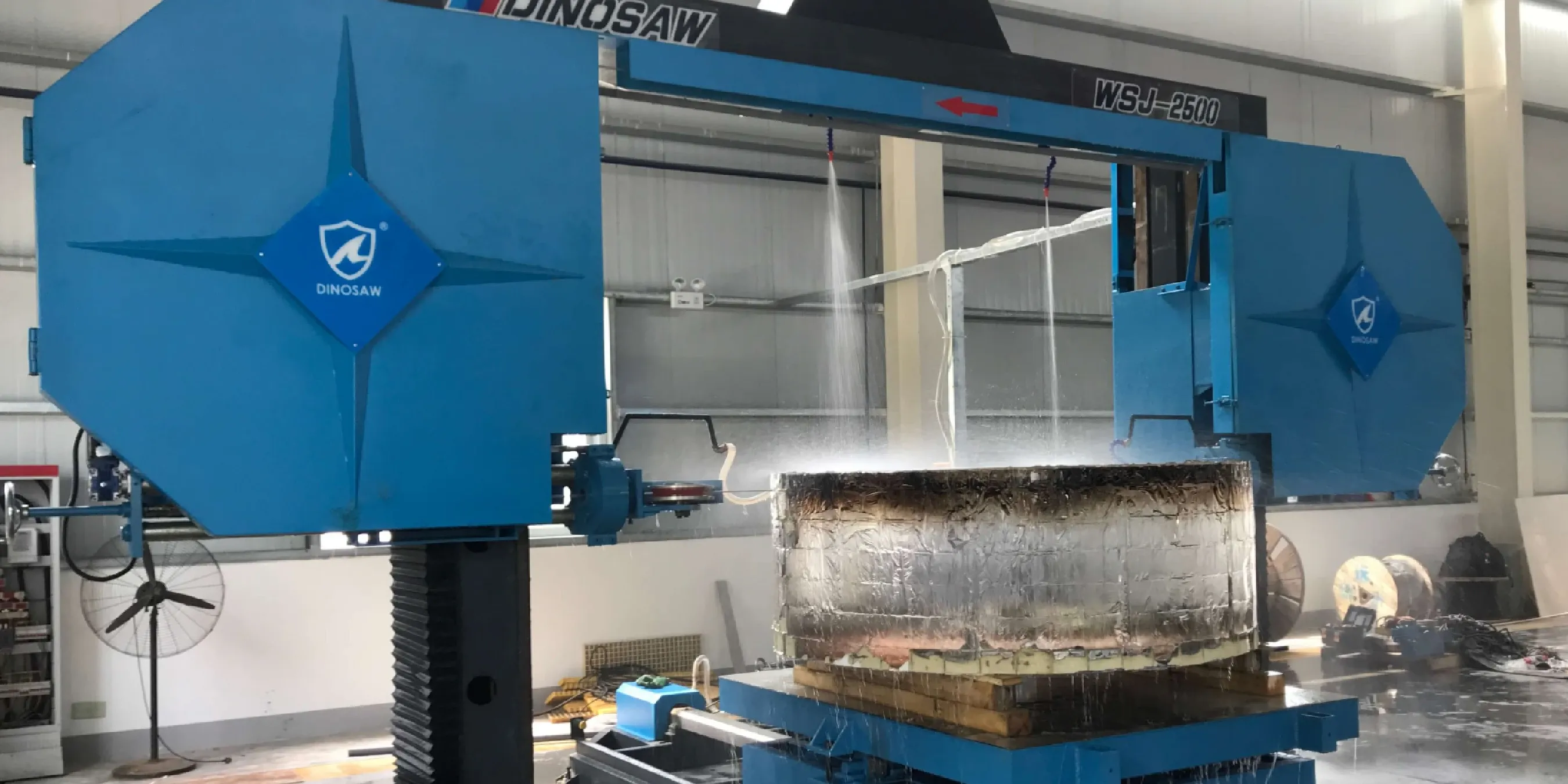 Quartz Glass Ingot Cutting Case Study Using CNC Wire Saw Machine (4).webp