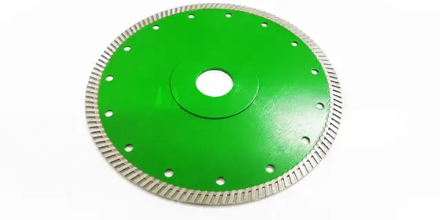 Sintered Continuous Turbo Diamond Cutting Disc (1)@1.5x