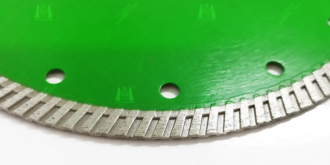 Sintered Continuous Turbo Diamond Cutting Disc (2)@1.5x.webp