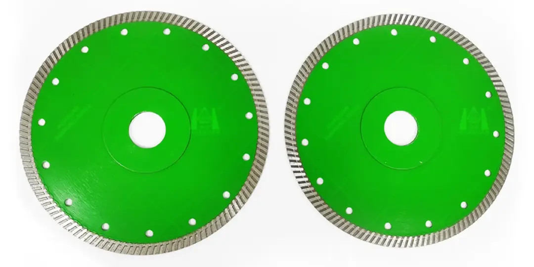 Sintered Continuous Turbo Diamond Cutting Disc (6)@1.5x.webp
