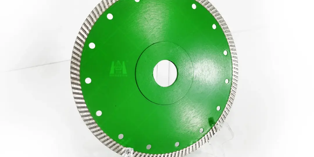 Sintered Continuous Turbo Diamond Cutting Disc (8)@1.5x.webp