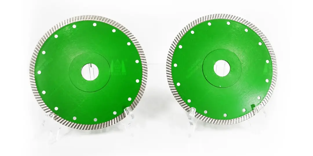 Sintered Continuous Turbo Diamond Cutting Disc (9)@1.5x.webp