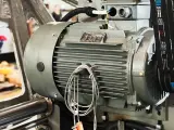Dinosaw machine showing Industrial permanent magnet motor achieves 1000mm/min cutting speed for foamed ceramic.